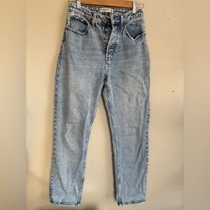 Abercrombie & Fitch The Dad High Rise Light Blue Denim Curve-Love Jeans